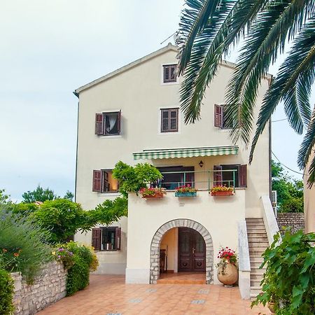 Vila Family House Lana Osor Exteriér fotografie